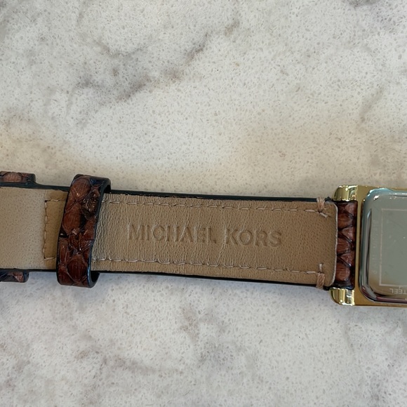 Michael Kors Taylor Python Watch - Picture 10 of 13